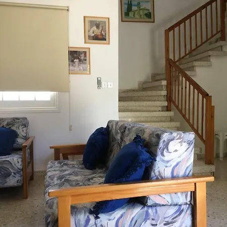 Verona Maisonette * Polis